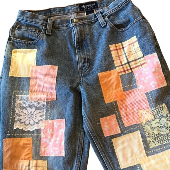 Upcycled Patchwork Jeans: Women's Size 6 Hippie Pants, Pastel & Lace Patches - Picture 6 of 13